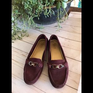 Coach Fortunata Burgundy Suede Flats sz 7.5